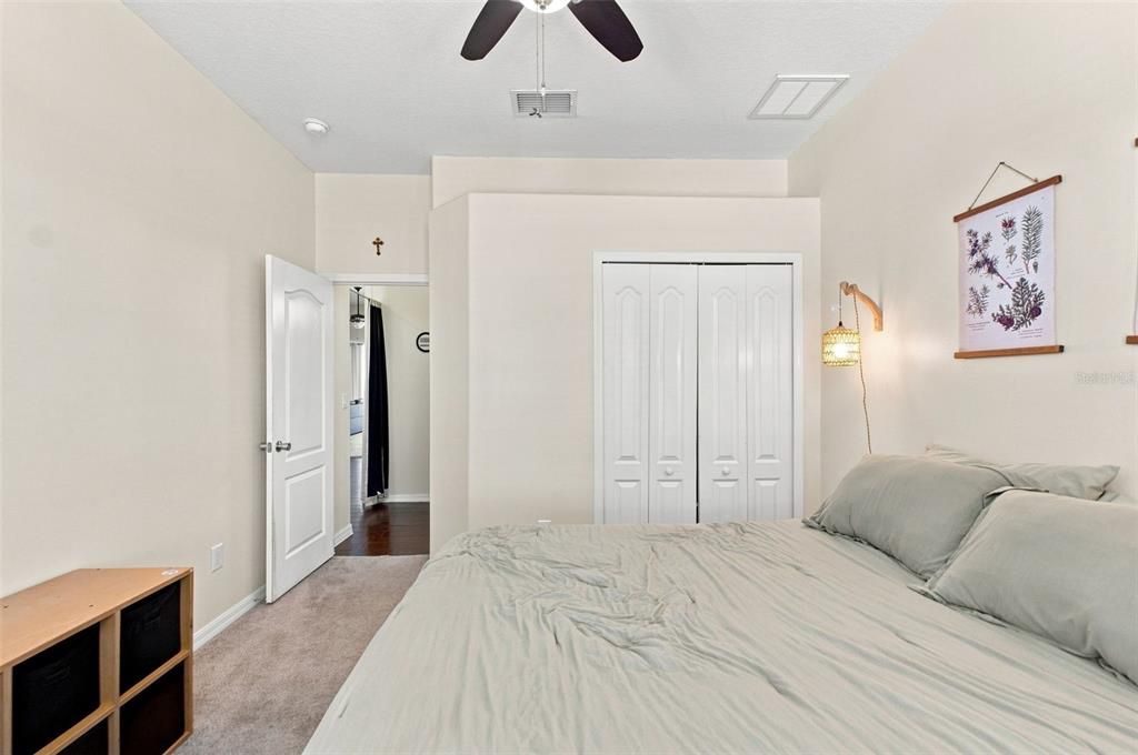 For Sale: $349,999 (4 beds, 3 baths, 2171 Square Feet)