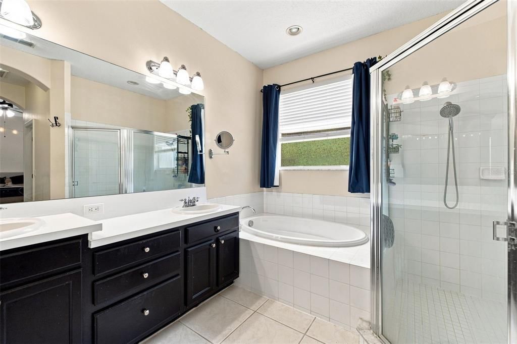 For Sale: $349,999 (4 beds, 3 baths, 2171 Square Feet)