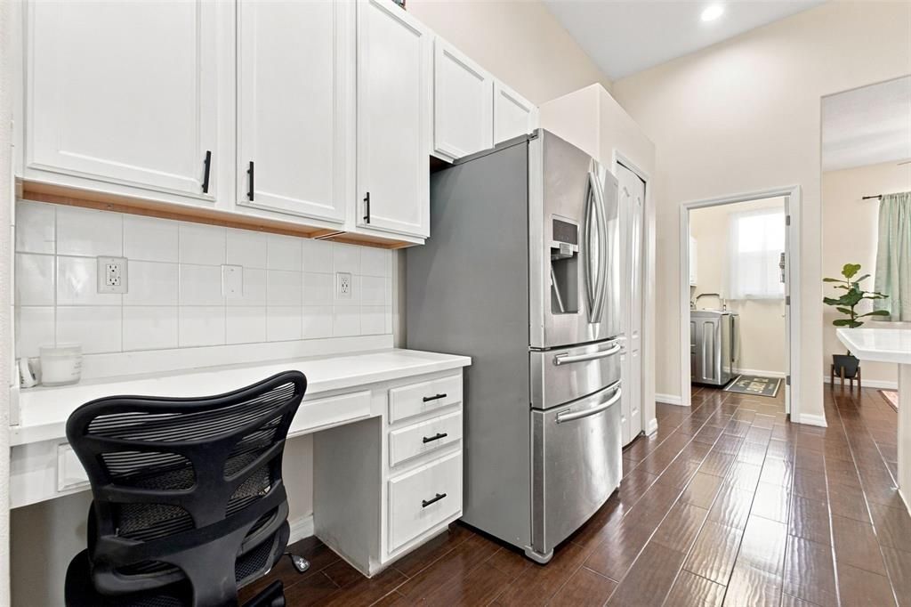 For Sale: $349,999 (4 beds, 3 baths, 2171 Square Feet)