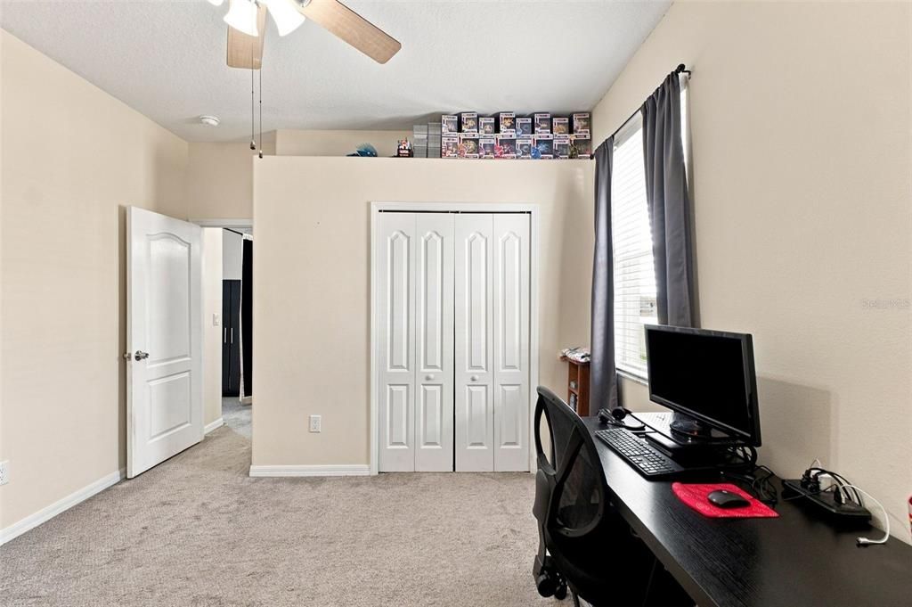 For Sale: $349,999 (4 beds, 3 baths, 2171 Square Feet)
