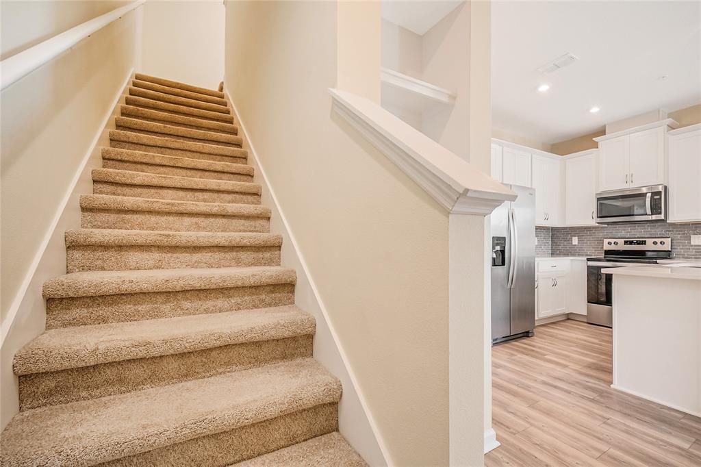 For Sale: $390,000 (4 beds, 2 baths, 1627 Square Feet)