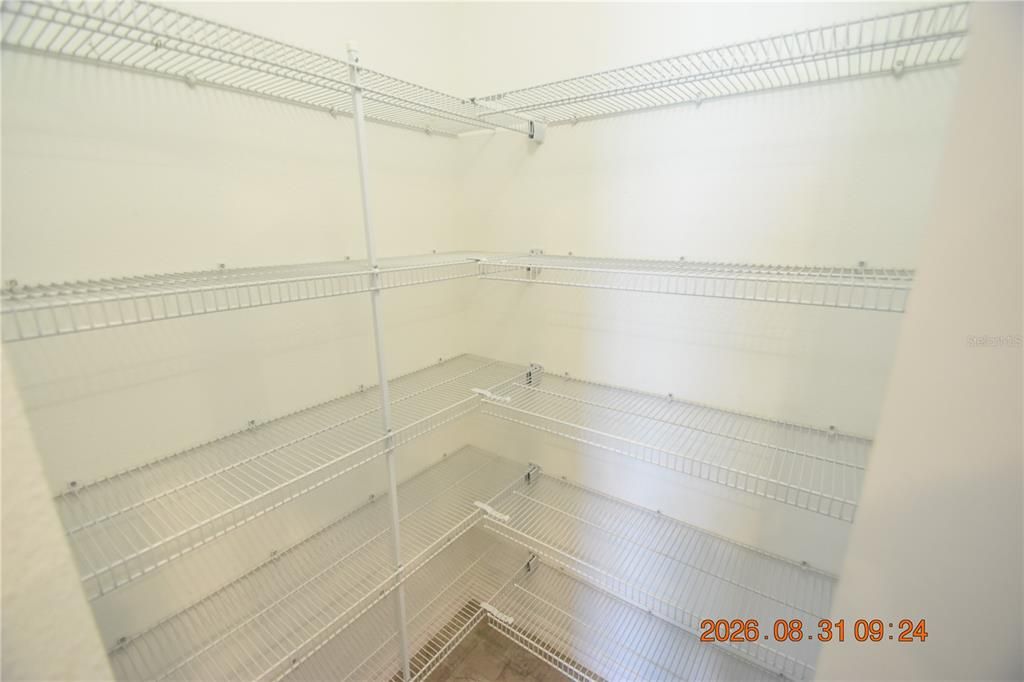 En Renta: $2,300 (4 camas, 2 baños, 1918 Pies cuadrados)