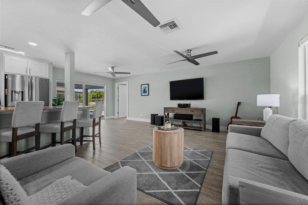 For Sale: $675,000 (3 beds, 2 baths, 1754 Square Feet)