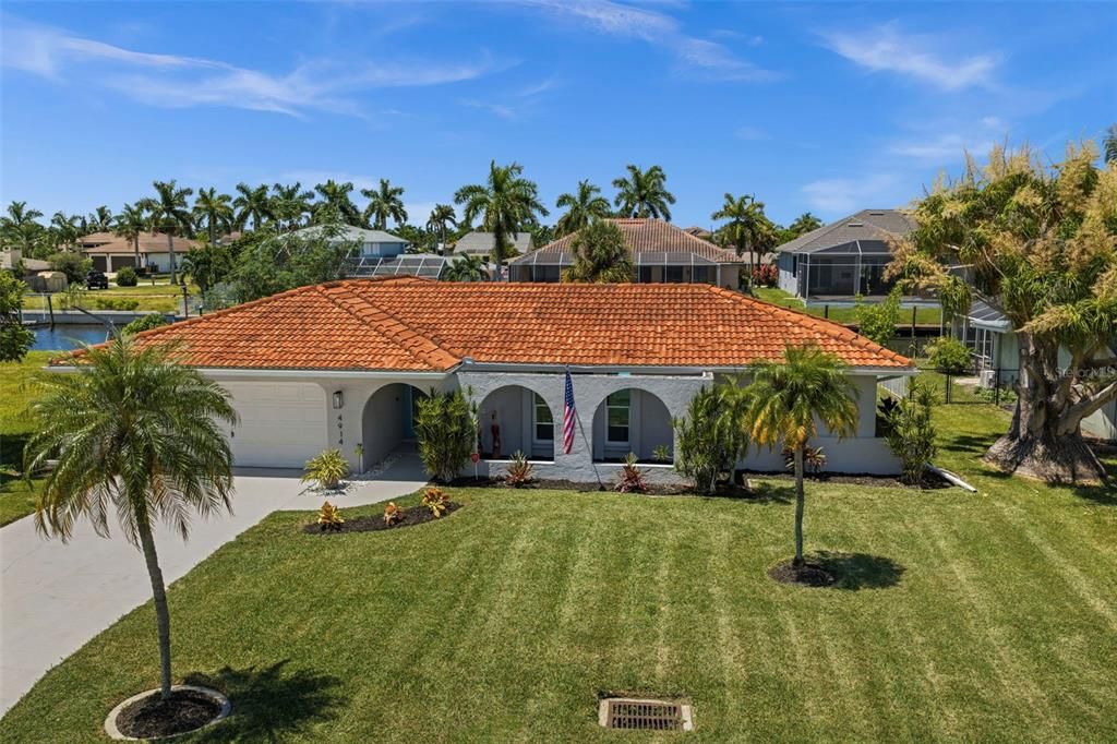 For Sale: $675,000 (3 beds, 2 baths, 1754 Square Feet)