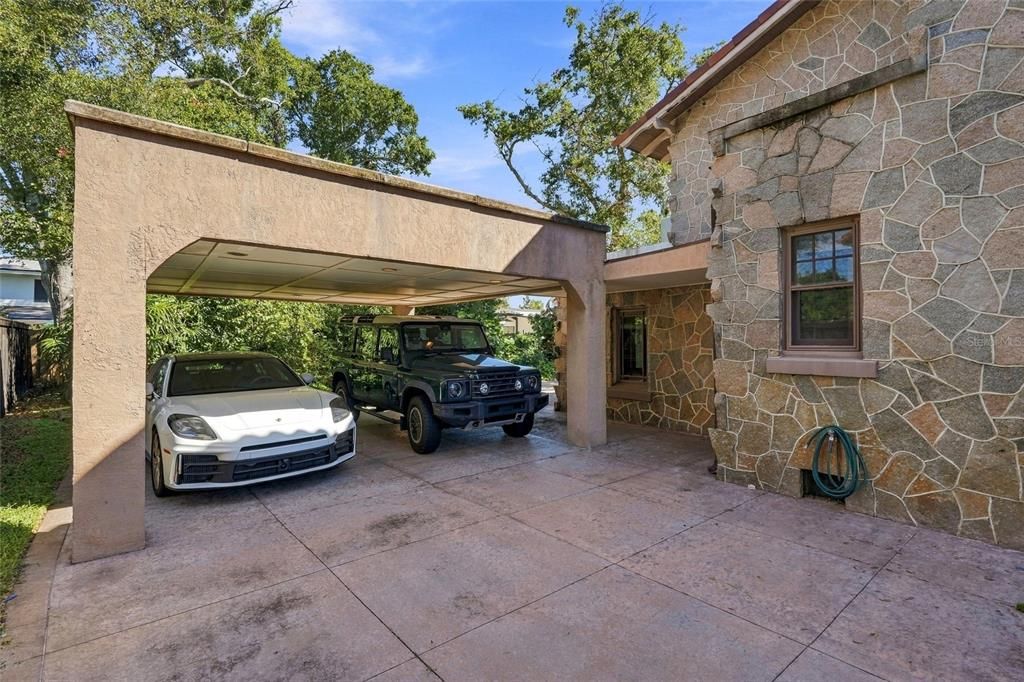 For Sale: $2,100,000 (3 beds, 2 baths, 3591 Square Feet)