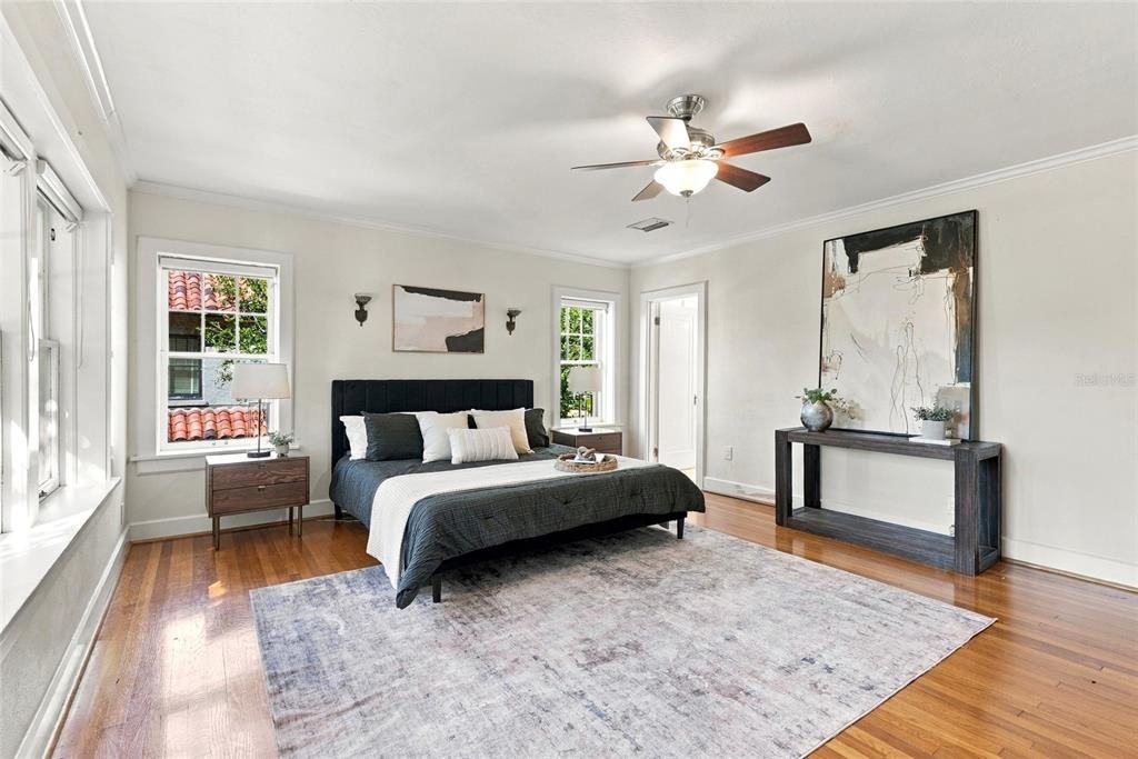 For Sale: $2,100,000 (3 beds, 2 baths, 3591 Square Feet)