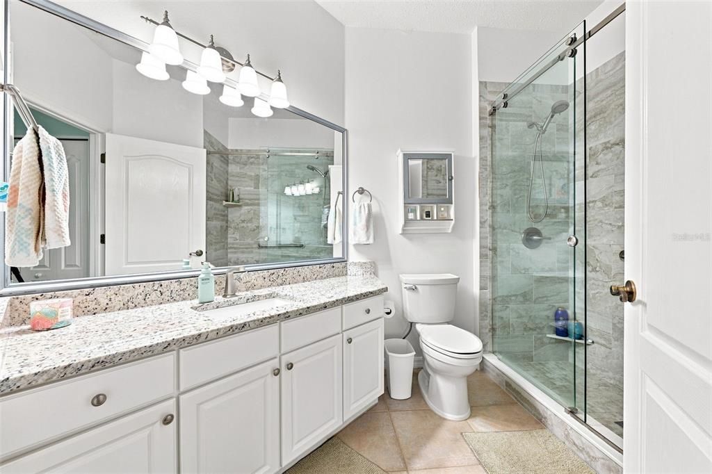 For Sale: $224,900 (2 beds, 2 baths, 1340 Square Feet)