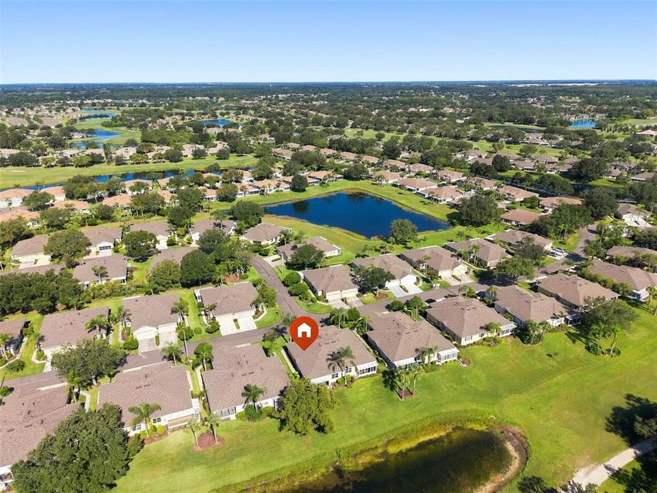 For Sale: $224,900 (2 beds, 2 baths, 1340 Square Feet)