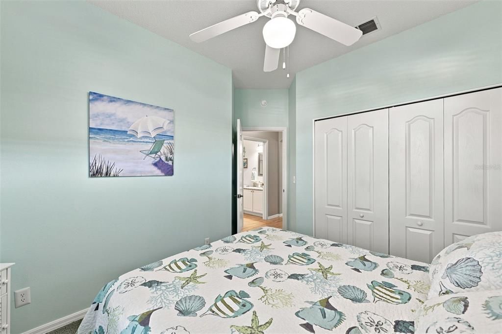 For Sale: $224,900 (2 beds, 2 baths, 1340 Square Feet)