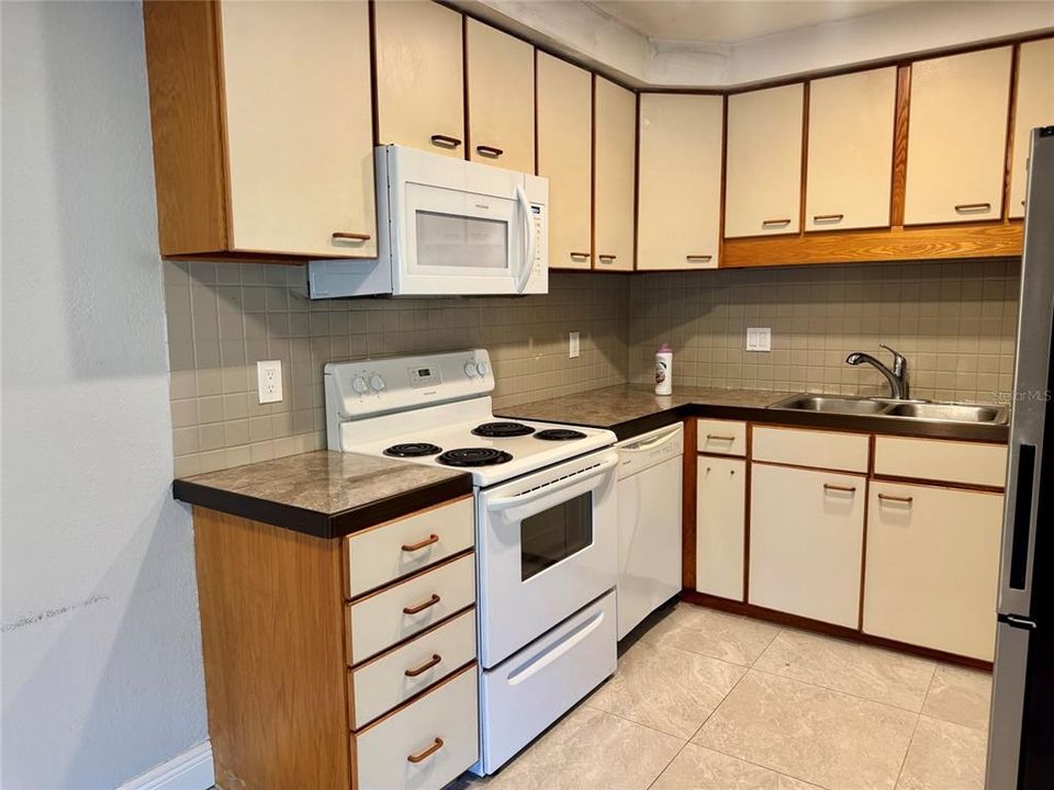 En Renta: $1,725 (2 camas, 1 baños, 930 Pies cuadrados)
