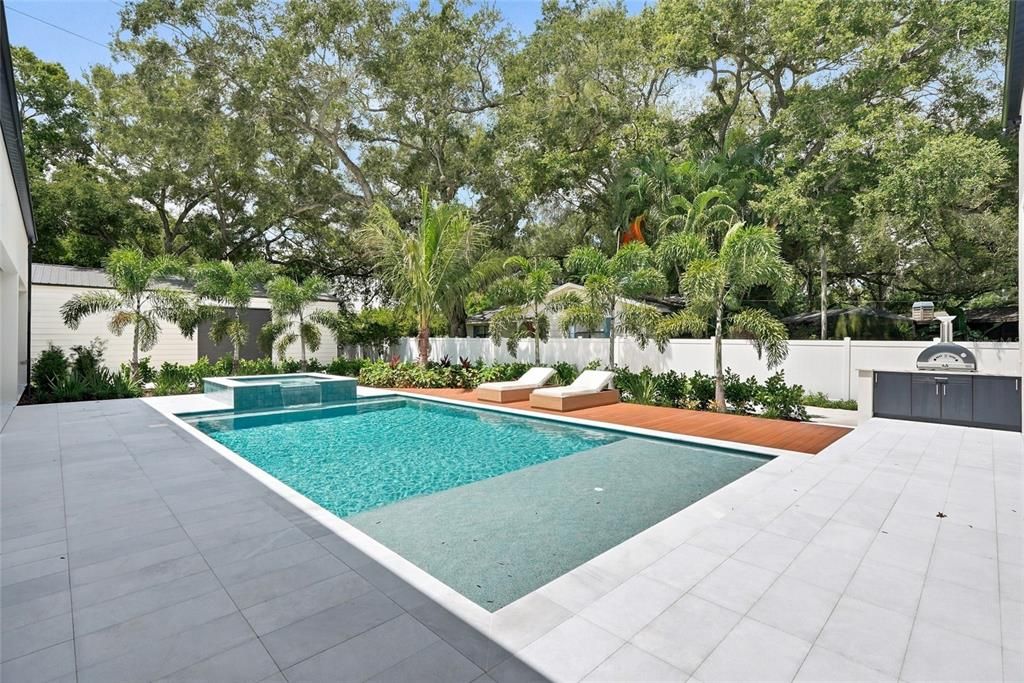 En Venta: $3,000,000 (5 camas, 5 baños, 3983 Pies cuadrados)