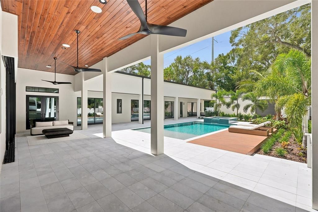 En Venta: $3,000,000 (5 camas, 5 baños, 3983 Pies cuadrados)