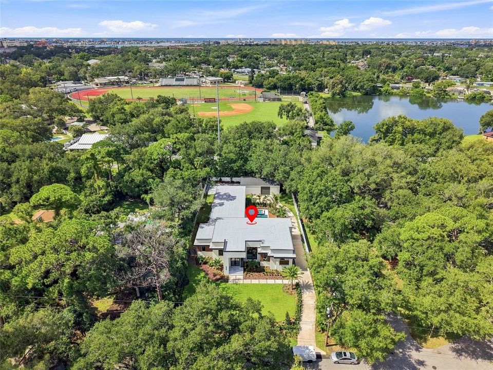 En Venta: $3,000,000 (5 camas, 5 baños, 3983 Pies cuadrados)