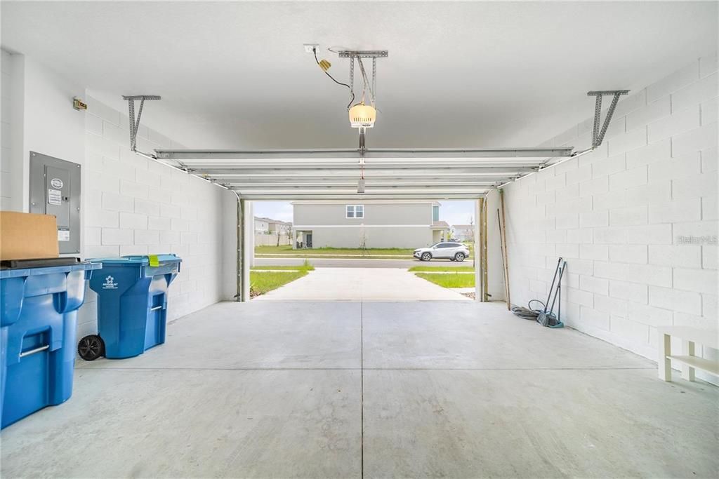 For Rent: $2,000 (3 beds, 2 baths, 1491 Square Feet)