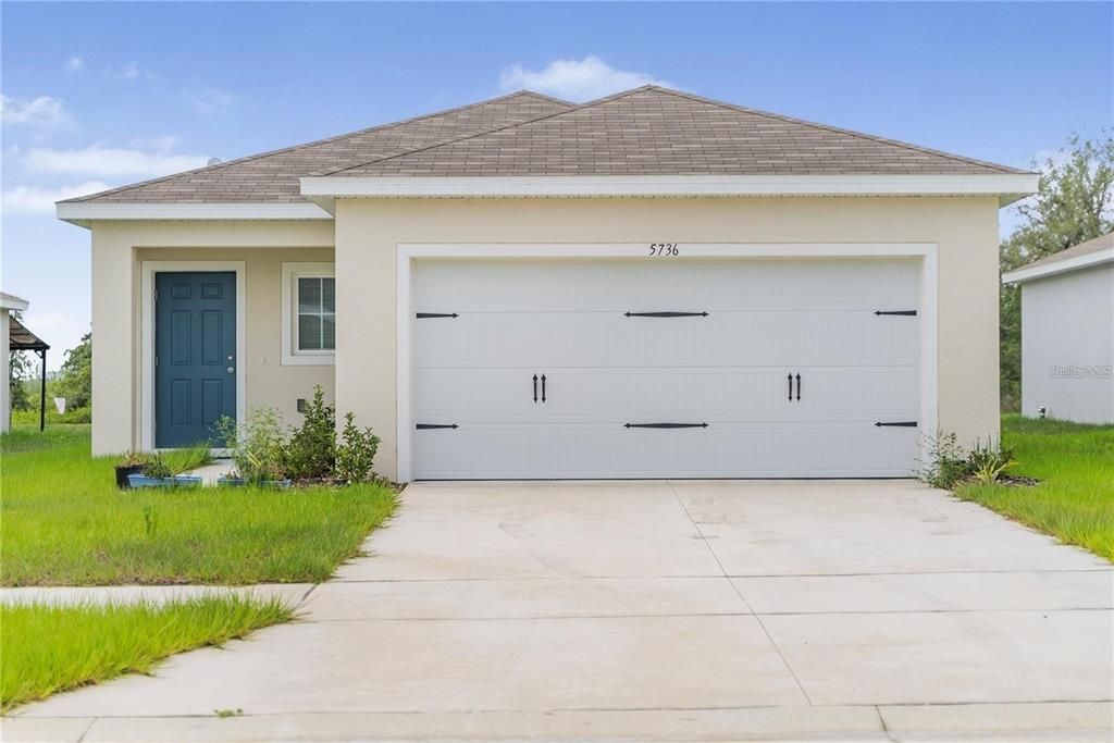 For Rent: $2,000 (3 beds, 2 baths, 1491 Square Feet)