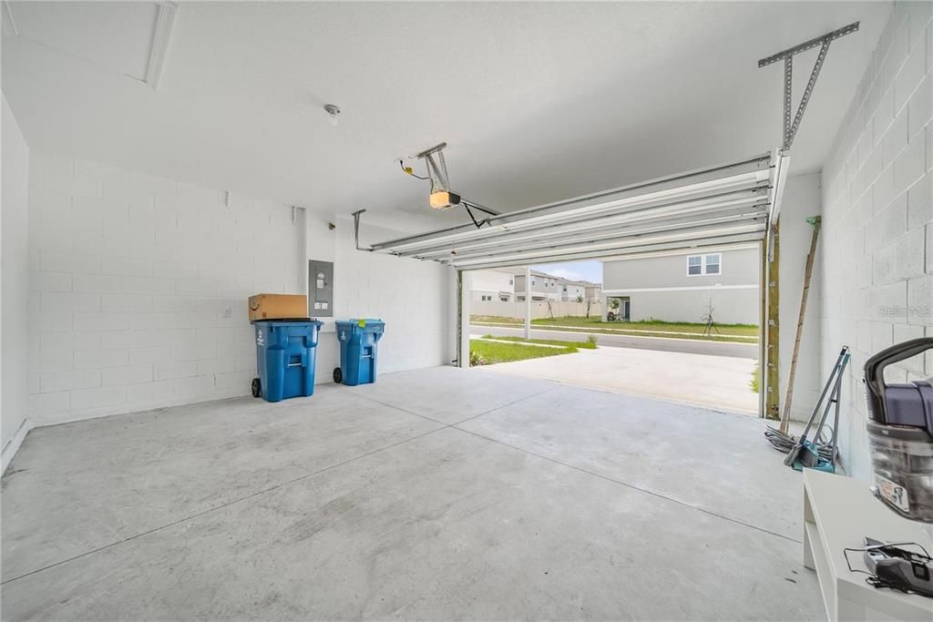 For Rent: $2,000 (3 beds, 2 baths, 1491 Square Feet)