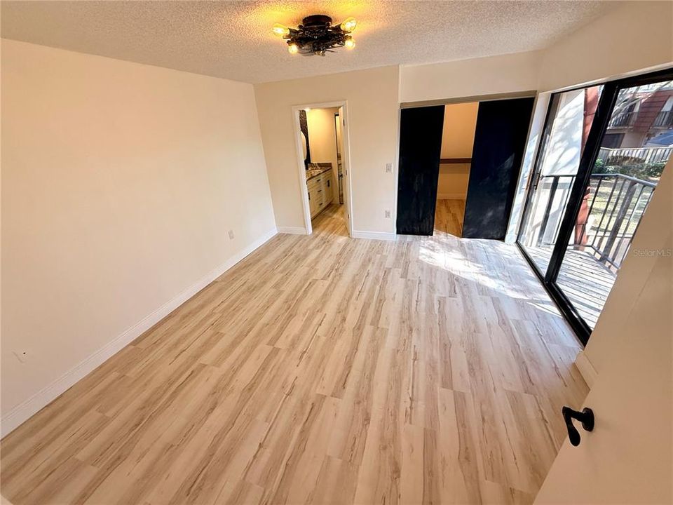 For Rent: $2,200 (2 beds, 2 baths, 1344 Square Feet)