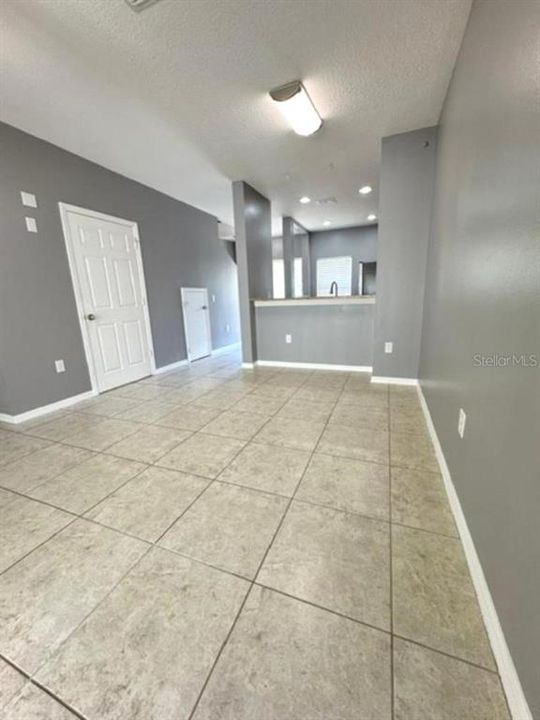 En Venta: $219,900 (2 camas, 2 baños, 1008 Pies cuadrados)