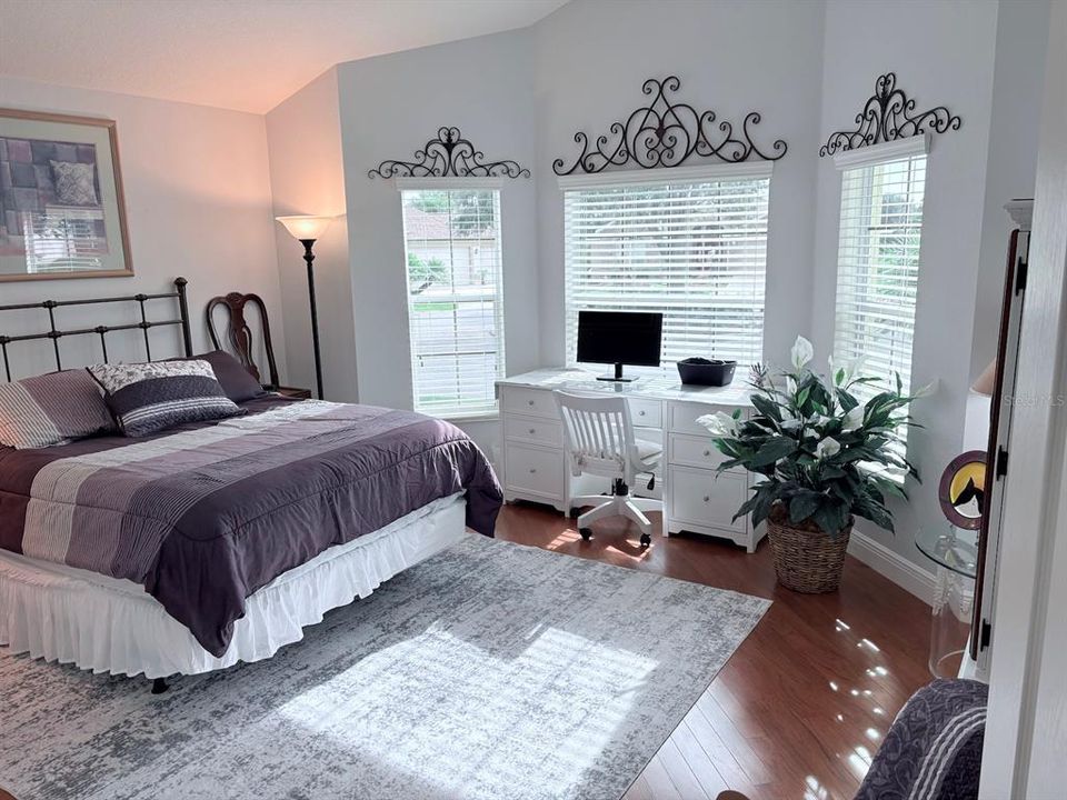 For Sale: $539,900 (3 beds, 2 baths, 2000 Square Feet)
