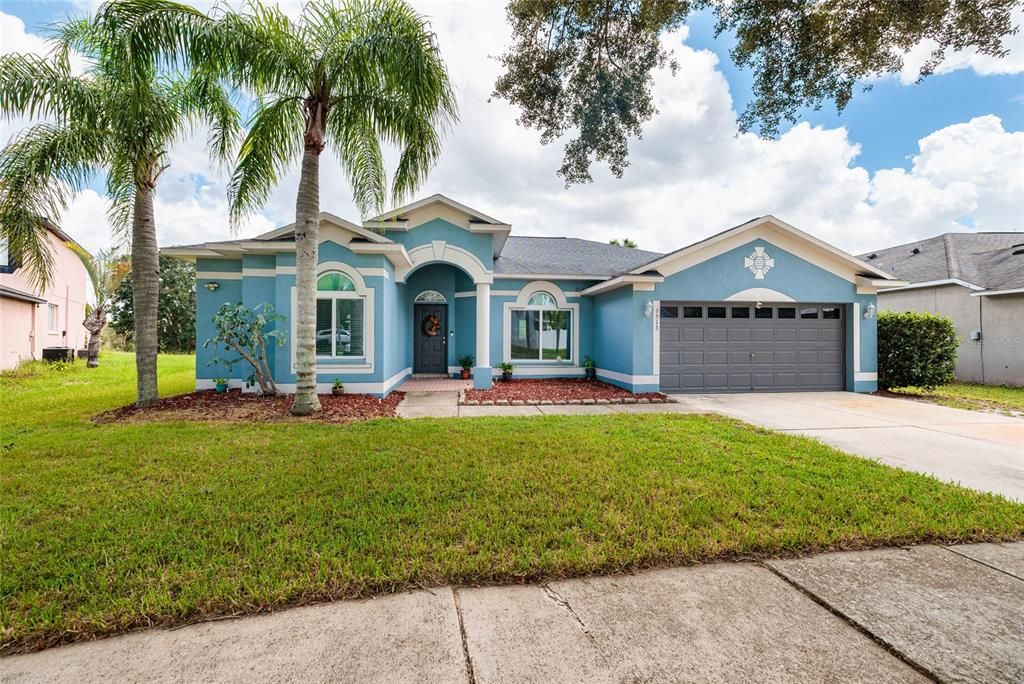 For Sale: $420,000 (3 beds, 2 baths, 1934 Square Feet)