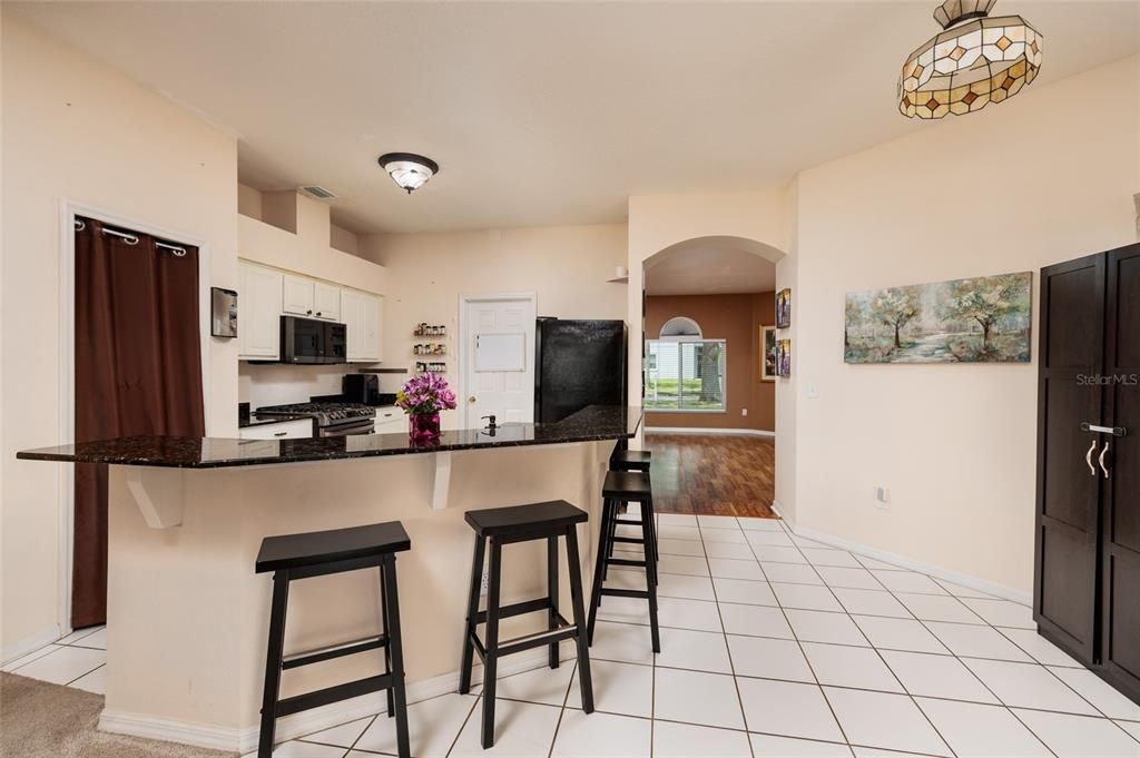 For Sale: $420,000 (3 beds, 2 baths, 1934 Square Feet)