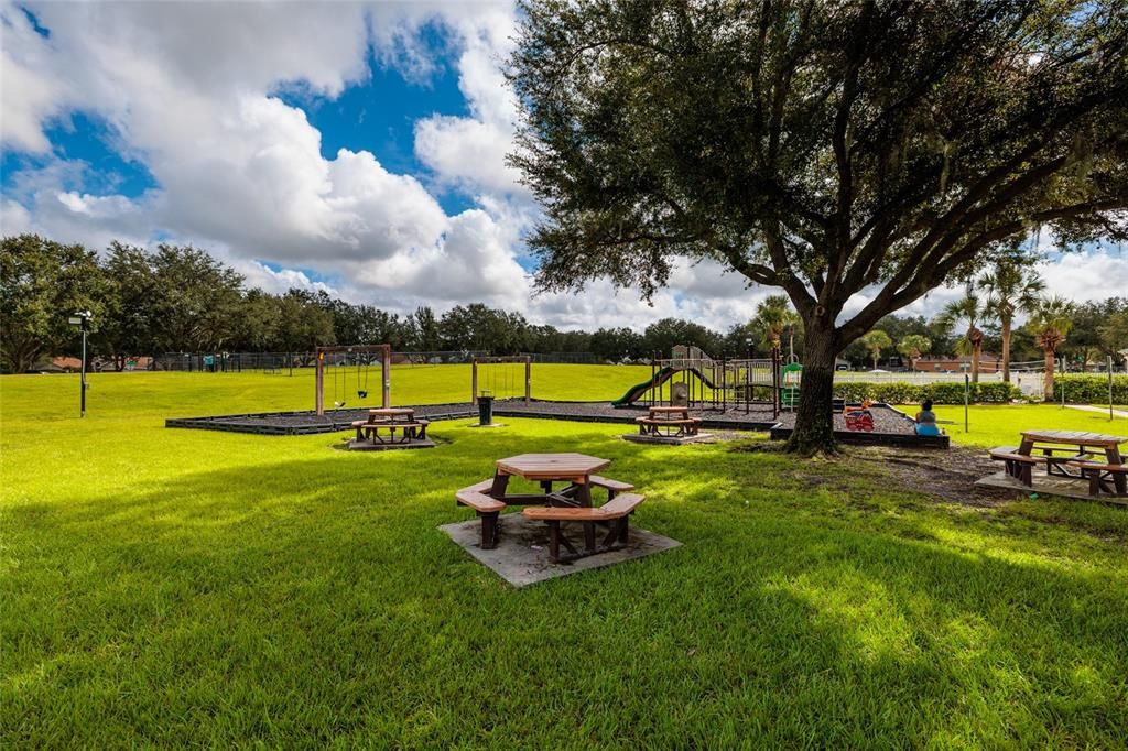 For Sale: $420,000 (3 beds, 2 baths, 1934 Square Feet)