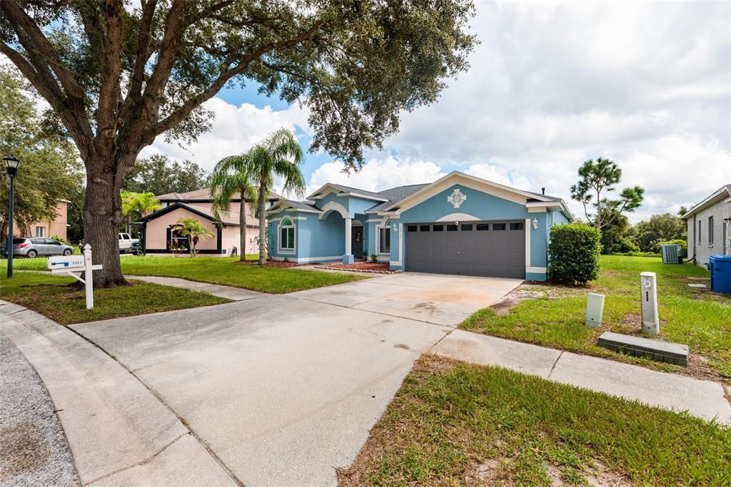 For Sale: $420,000 (3 beds, 2 baths, 1934 Square Feet)