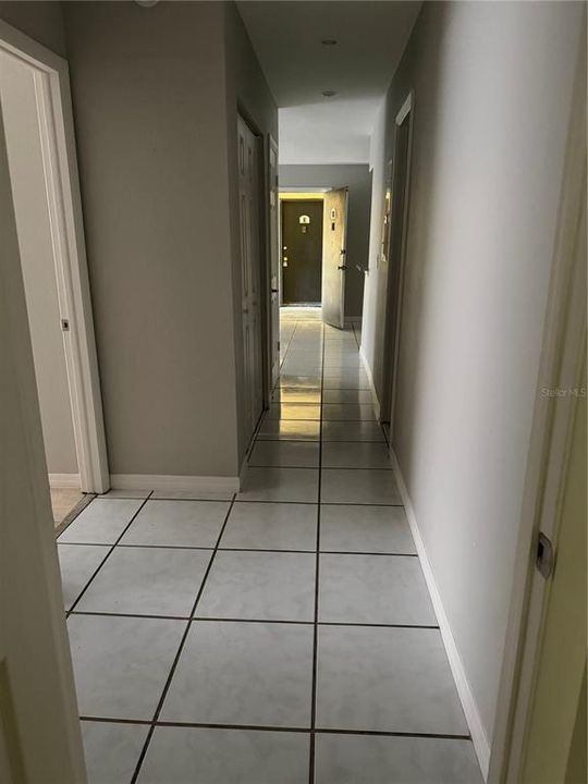 For Rent: $1,550 (3 beds, 2 baths, 897 Square Feet)