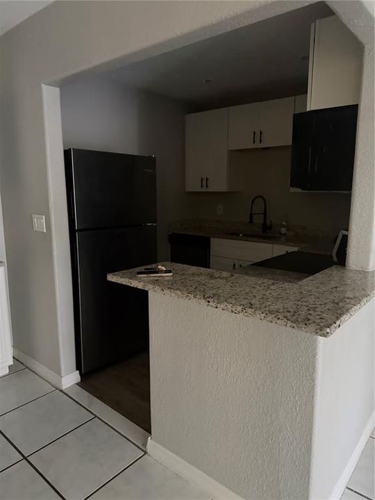 For Rent: $1,550 (3 beds, 2 baths, 897 Square Feet)