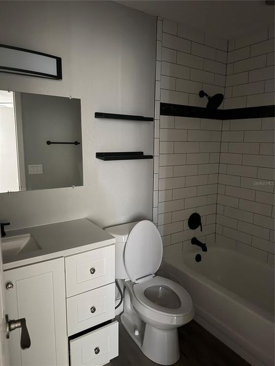 For Rent: $1,550 (3 beds, 2 baths, 897 Square Feet)