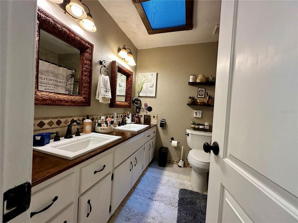 En Venta: $387,900 (3 camas, 2 baños, 1696 Pies cuadrados)