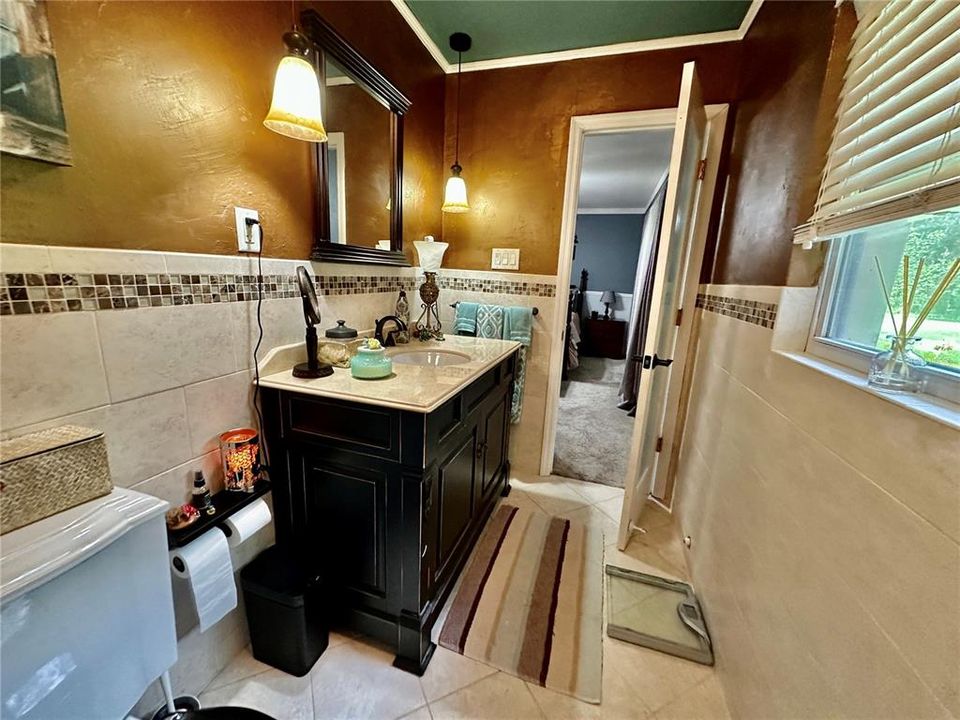 En Venta: $387,900 (3 camas, 2 baños, 1696 Pies cuadrados)