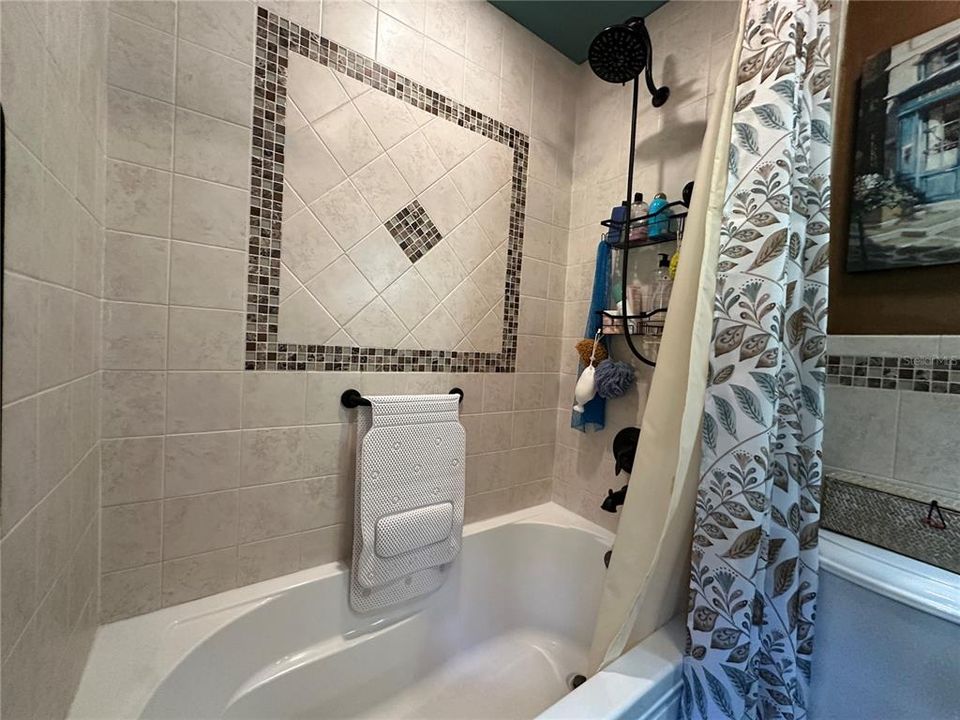 En Venta: $387,900 (3 camas, 2 baños, 1696 Pies cuadrados)