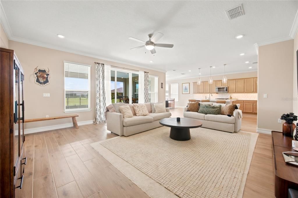 For Sale: $475,000 (3 beds, 2 baths, 2172 Square Feet)