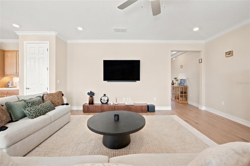 For Sale: $475,000 (3 beds, 2 baths, 2172 Square Feet)