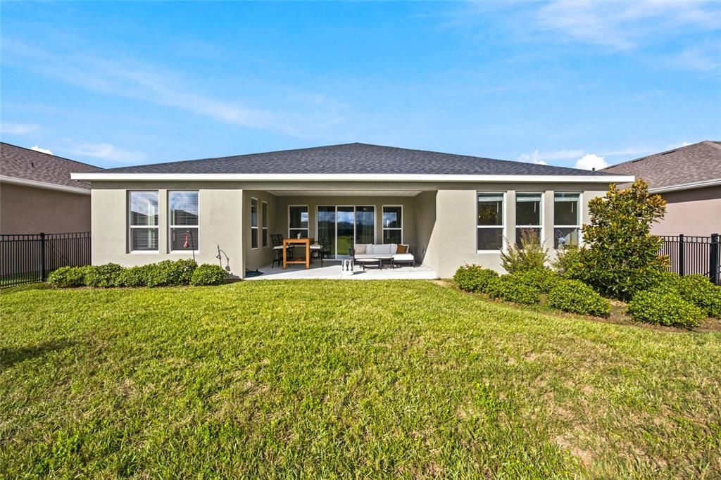 For Sale: $475,000 (3 beds, 2 baths, 2172 Square Feet)