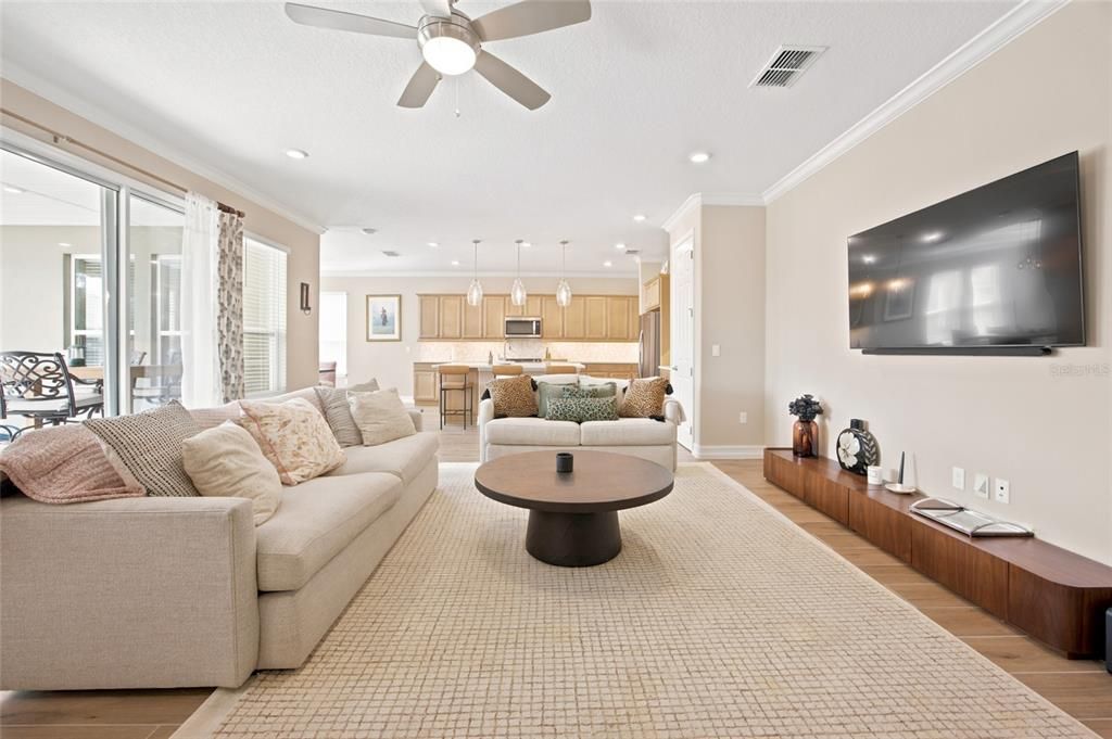 For Sale: $475,000 (3 beds, 2 baths, 2172 Square Feet)