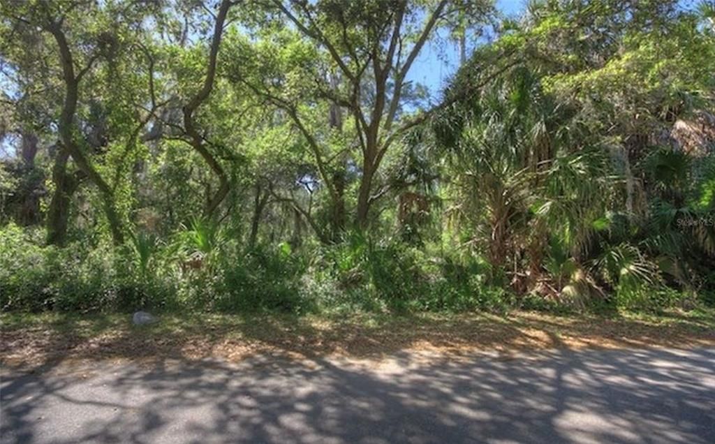En Venta: $67,500 (0.27 acres)