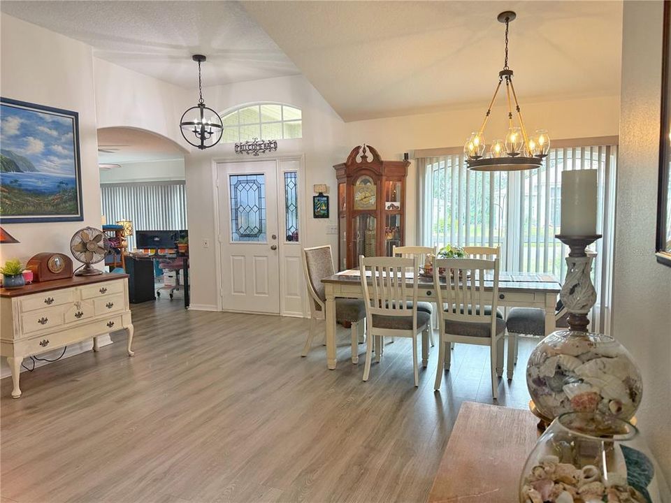 For Sale: $399,000 (3 beds, 2 baths, 2035 Square Feet)