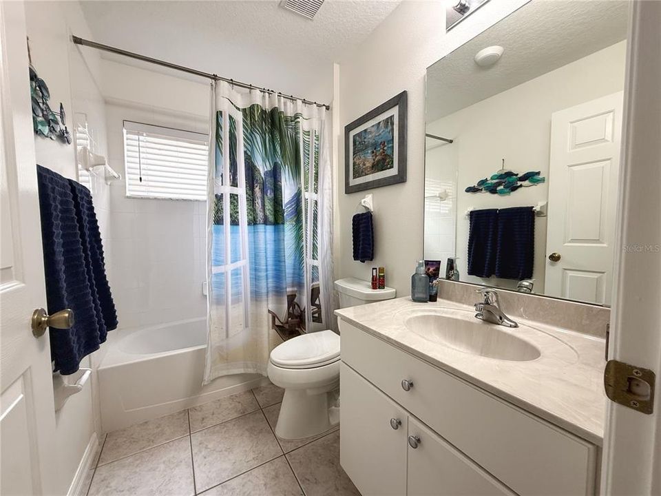 For Sale: $399,000 (3 beds, 2 baths, 2035 Square Feet)