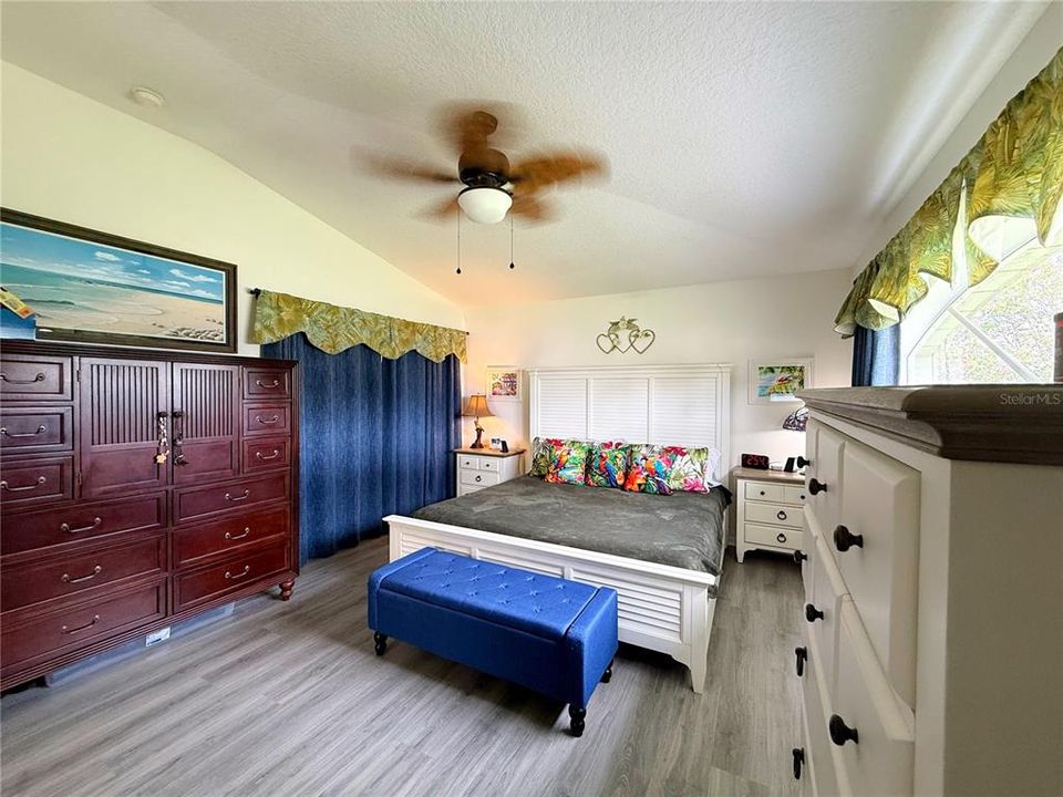 For Sale: $399,000 (3 beds, 2 baths, 2035 Square Feet)