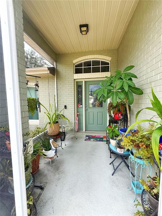 For Sale: $399,000 (3 beds, 2 baths, 2035 Square Feet)
