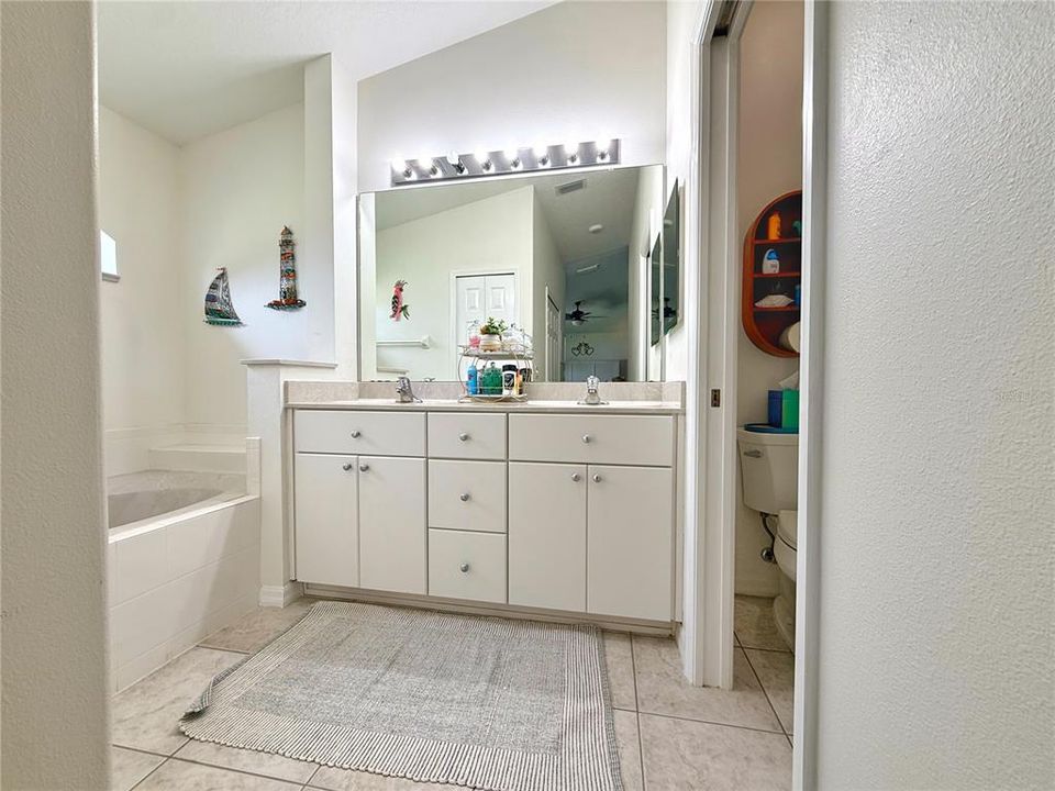 For Sale: $399,000 (3 beds, 2 baths, 2035 Square Feet)
