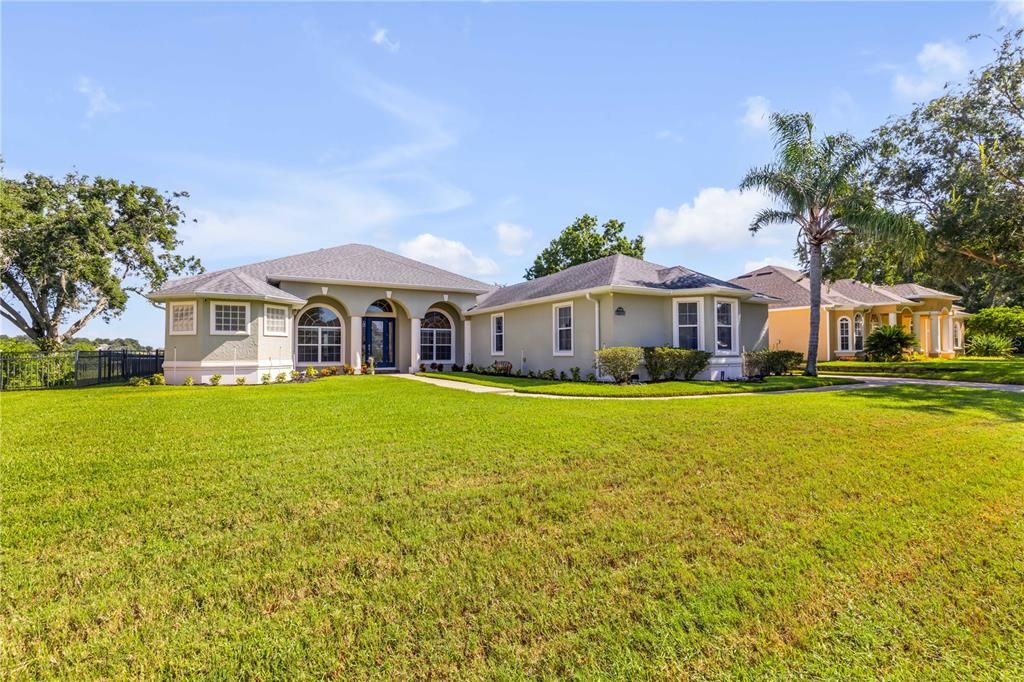 En Venta: $659,000 (4 camas, 3 baños, 2798 Pies cuadrados)