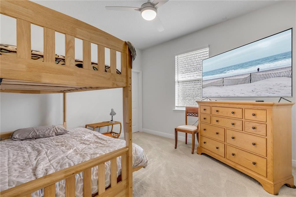 En Venta: $659,000 (4 camas, 3 baños, 2798 Pies cuadrados)