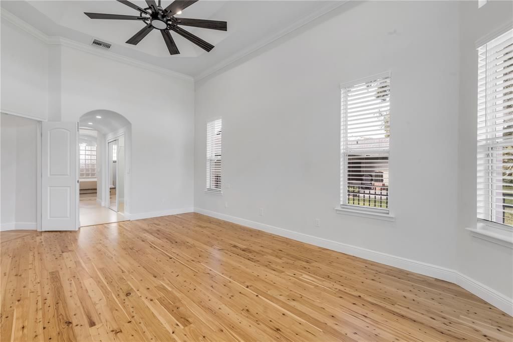 En Venta: $659,000 (4 camas, 3 baños, 2798 Pies cuadrados)