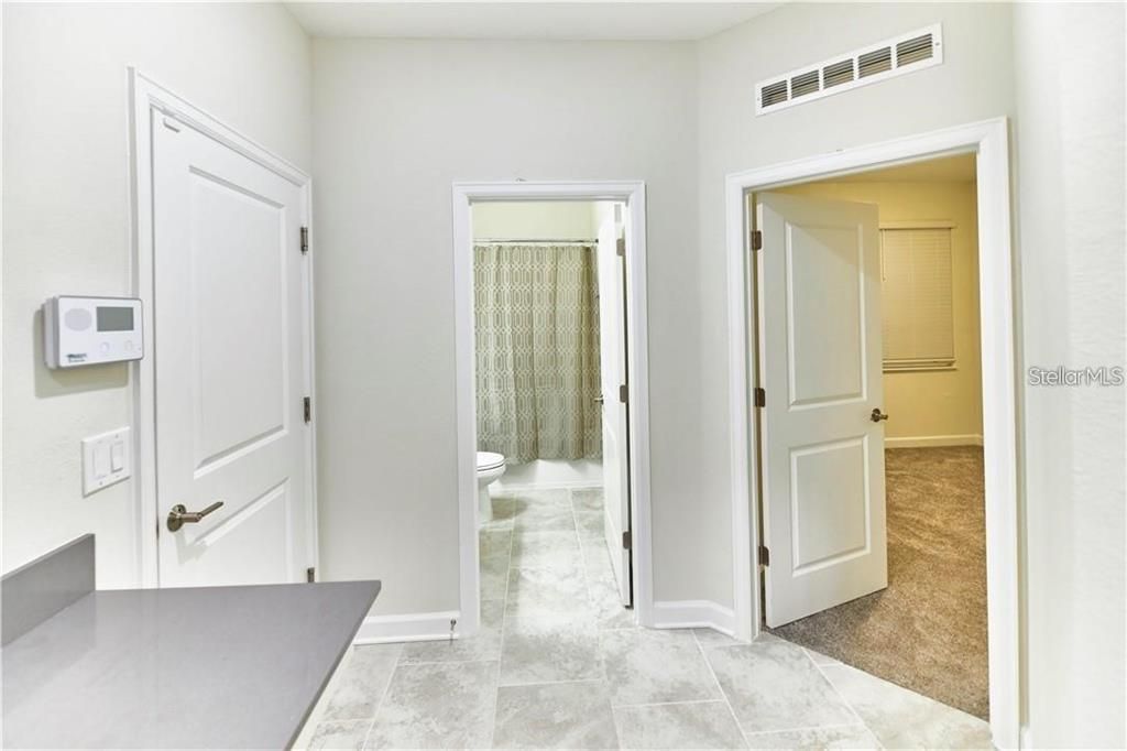 For Sale: $405,000 (4 beds, 3 baths, 2077 Square Feet)