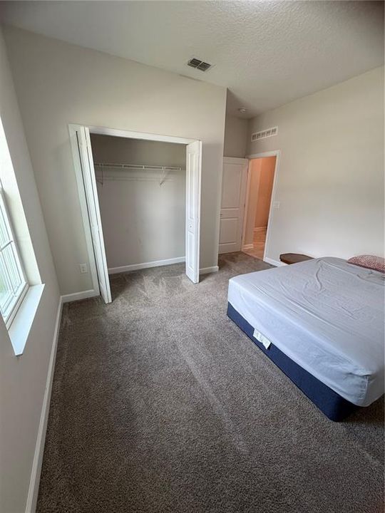 For Sale: $405,000 (4 beds, 3 baths, 2077 Square Feet)