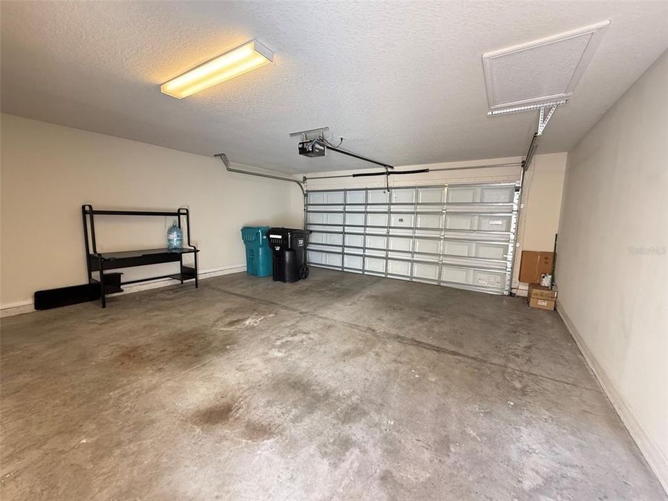 For Rent: $3,200 (4 beds, 3 baths, 1830 Square Feet)