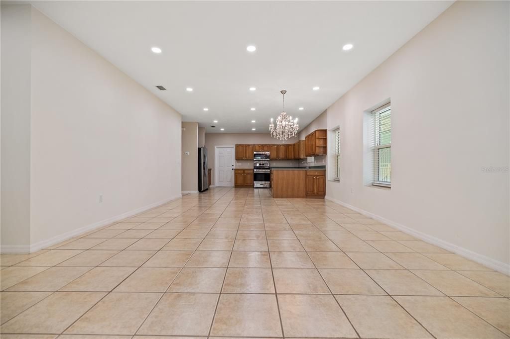 En Renta: $1,999 (2 camas, 2 baños, 1750 Pies cuadrados)